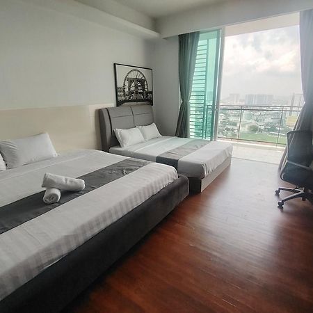 The Shore Residence Melaka Exterior photo
