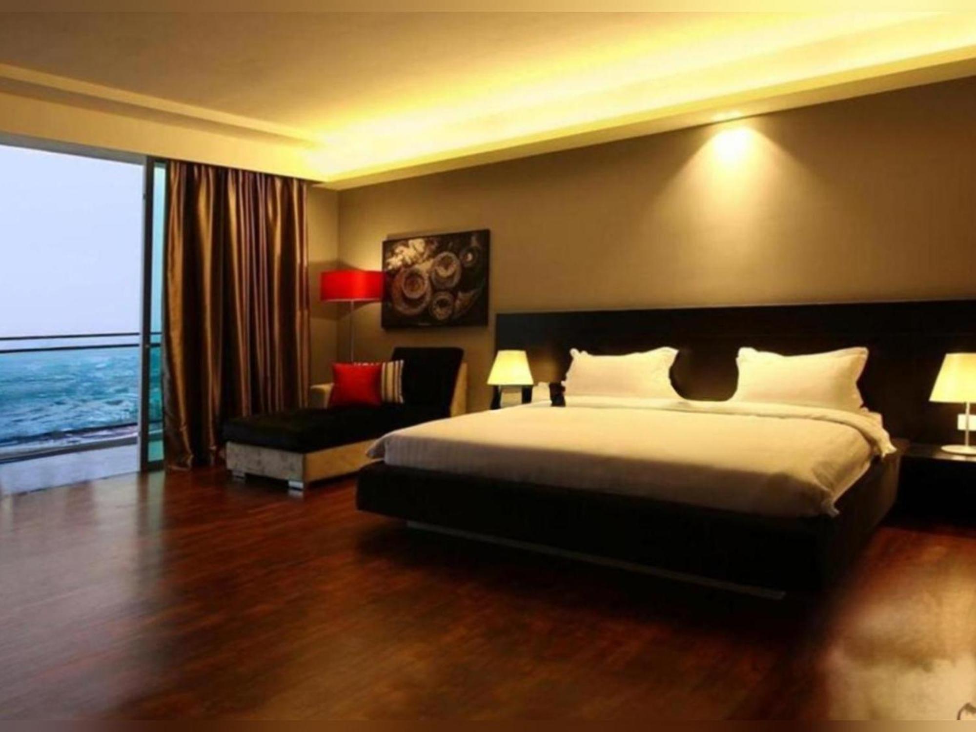 The Shore Residence Melaka Exterior photo